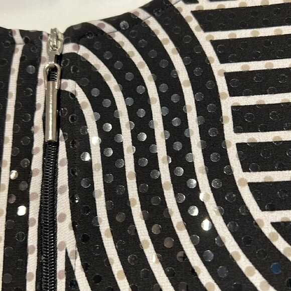 Frank Lyman Black/White Abstract Design Zip Up Blazer Jacket Size 10 - Picture 6 of 10